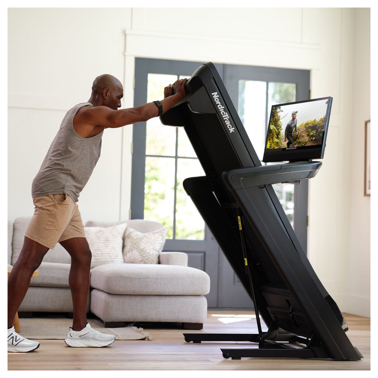 NordicTrack Laufband Commercial 2450