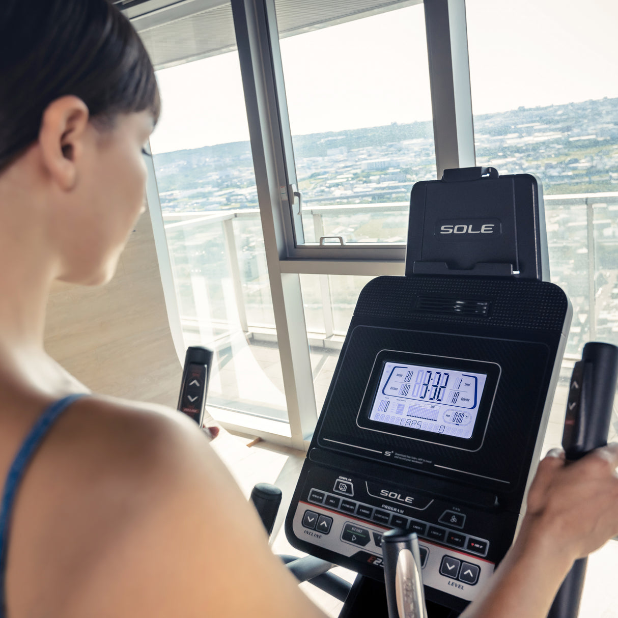 Sole Fitness Ellipsentrainer E25