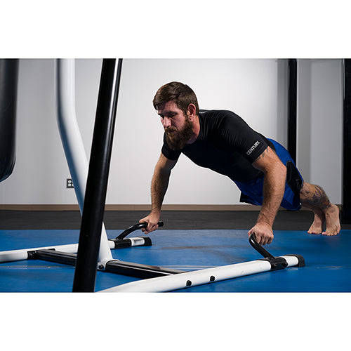 Century Fitness Trainings Station