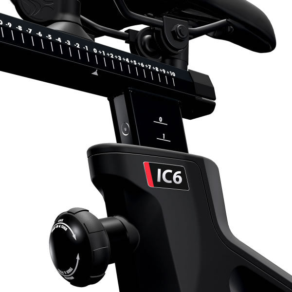 Life Fitness ICG IC6 Indoor Cycle inkl. Tablethalterung