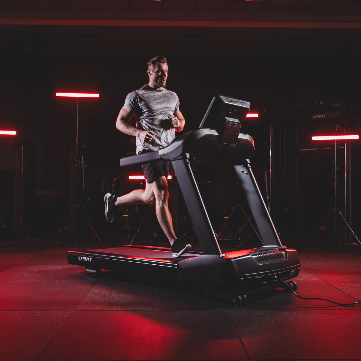 Spirit Fitness Laufband CT800+ LED