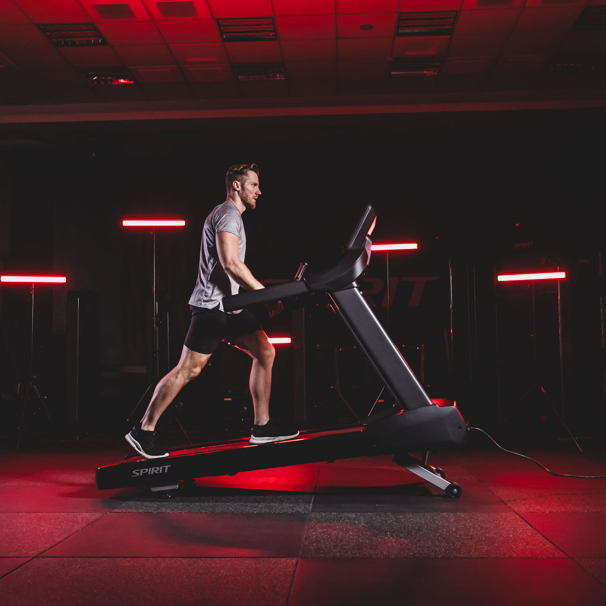 Spirit Fitness Laufband CT800+ LED