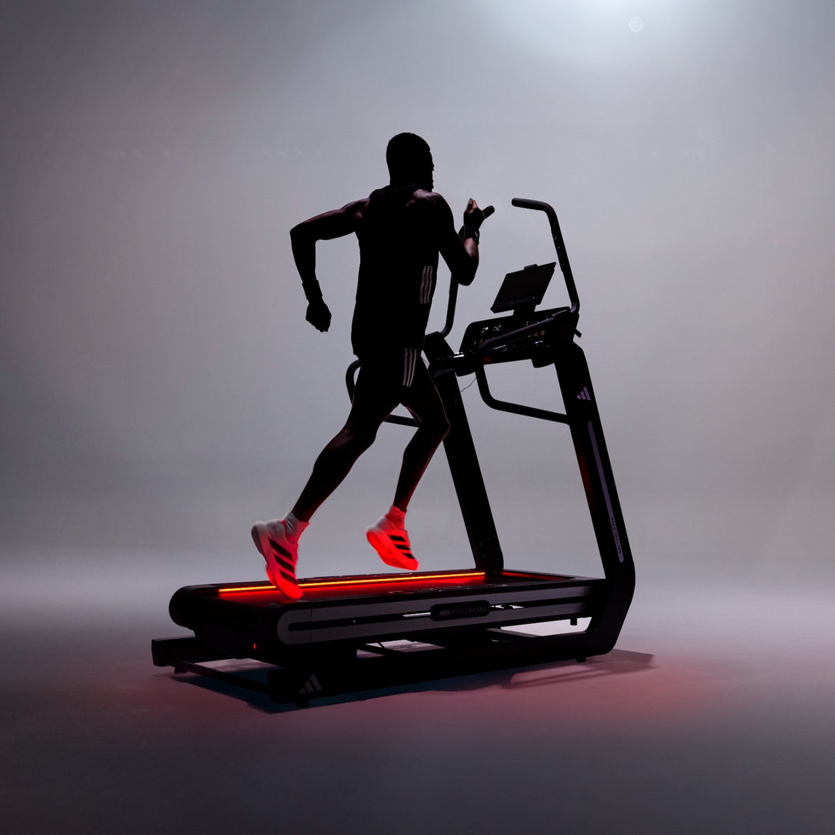 adidas Laufband T-800 Incline