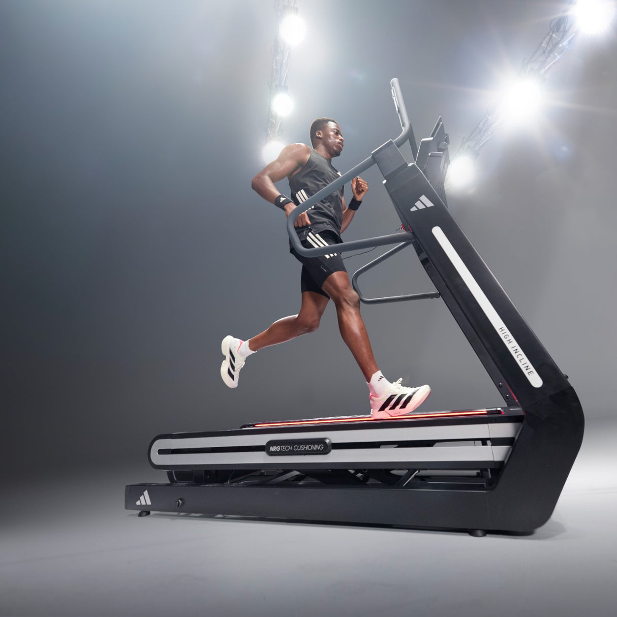 adidas Laufband T-800 Incline