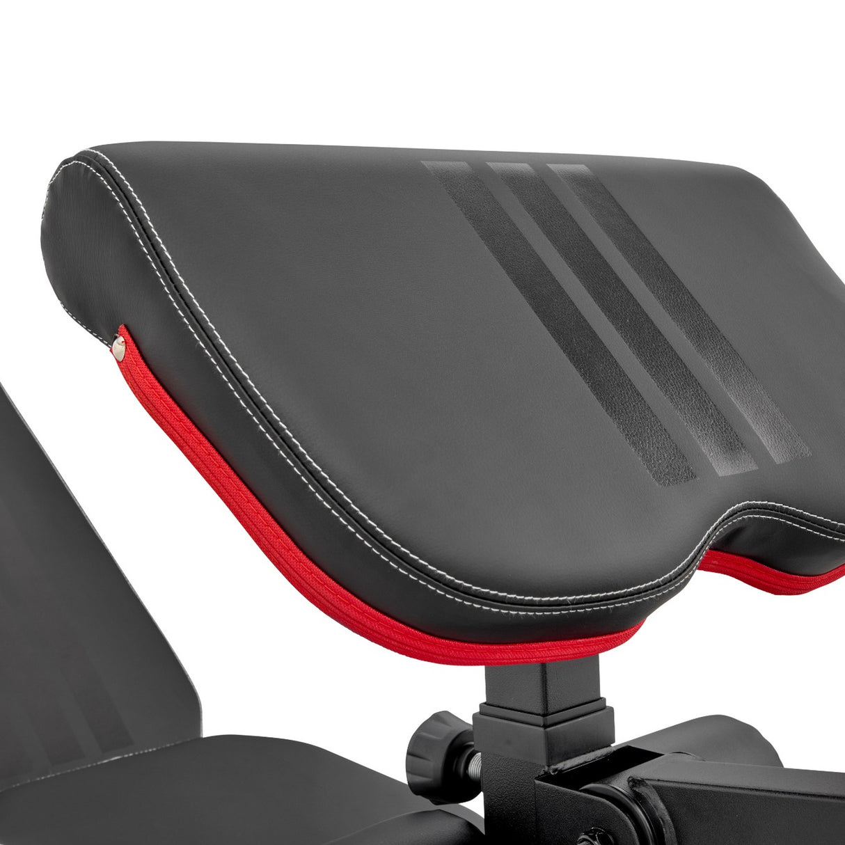 adidas Utility Bench mit Bizeps-Curlpult & Beincurler