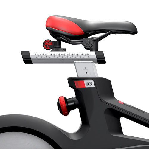 Life Fitness Indoor Cycle IC5 mit MyRide VX Personal Konsole