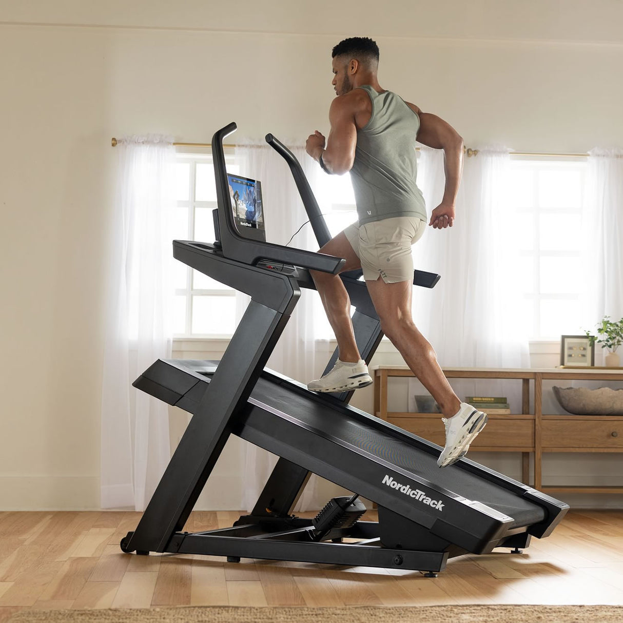 NordicTrack Incline X16 Laufband