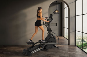 Spirit Fitness Crosstrainer XE395 ENT Black